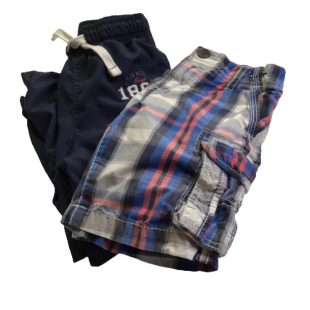 OshKosh Boys Bottom Bundle of 2 Shorts Track Pants size 4